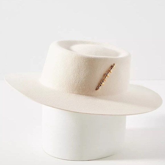 NWT - Anthropologie Van Palma Gold Plated Pin Styled Boater Made in France🇫🇷 - Picture 1 of 4